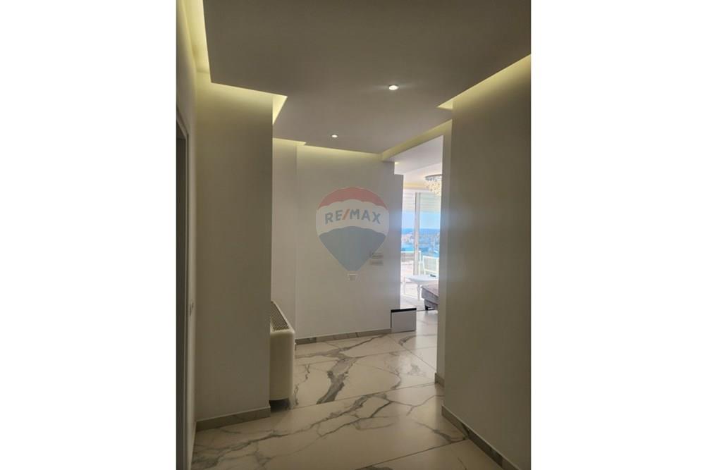 Penthouse në shitje rruga bill golemi, me pamje panoramike nga deti (8)