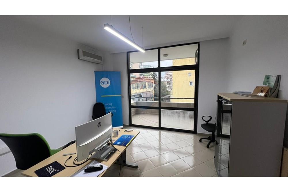 In affitto: Appartamento 2+1+2+2 balcone + deposito in wilson square (4)