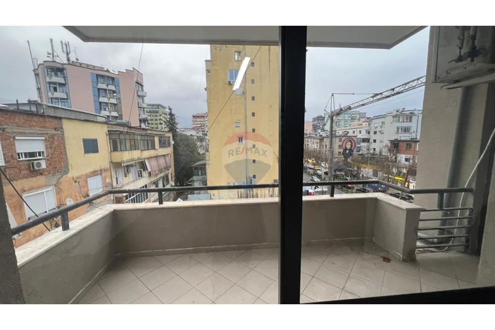 In affitto: Appartamento 2+1+2+2 balcone + deposito in wilson square (6)