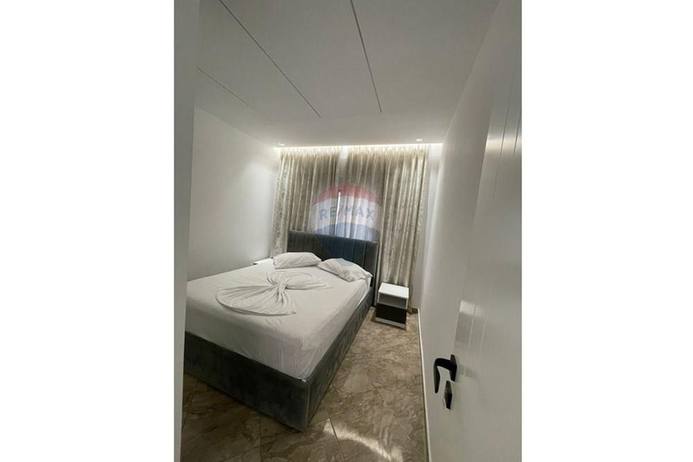 Apartment for sale 1+1 with an area of 55 m², located in a sought-after and easily accessible area, on teki haderi street (butrinti street).