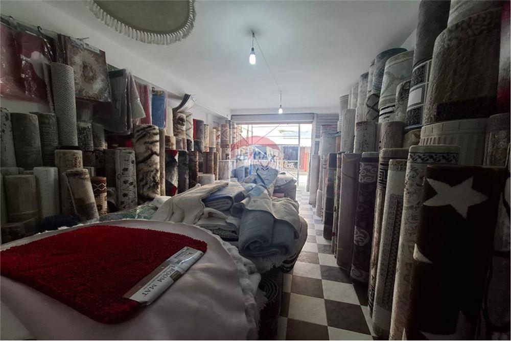 Shop for sale osman haxhiu street, lagjia 5, Vlorë (4)