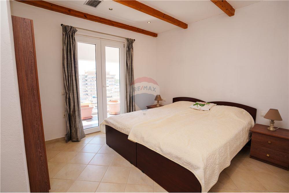 Duplex for sale 3+1 in sarande.
