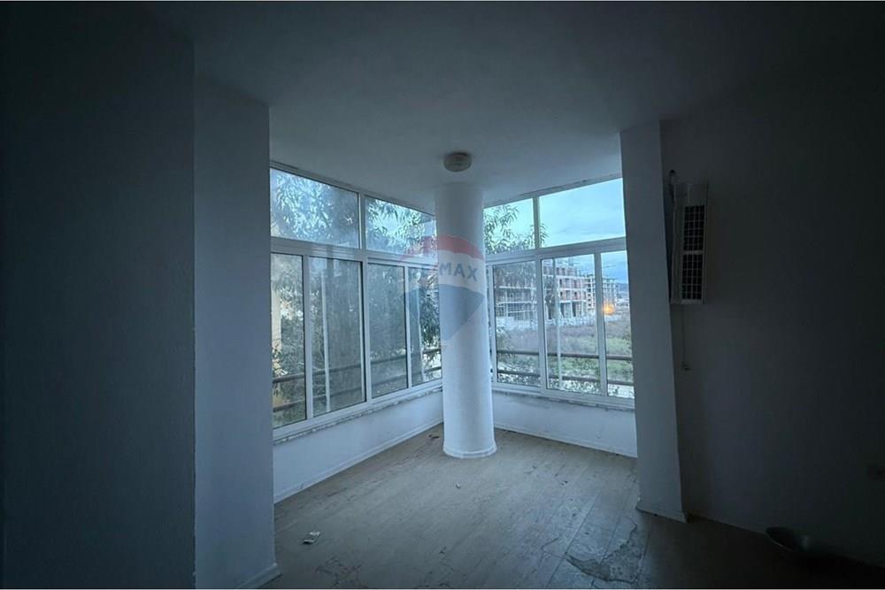 Appartement à vendre 1+1+place de parking près de Mali i Robit, 200 m de la mer
