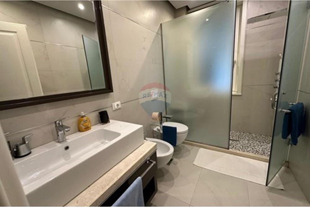 Appartement de luxe 3+1+3 à kodra e diellit 1