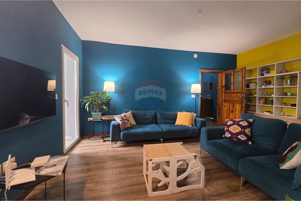Appartement situé dans la zone de myslym shyrit (2)
