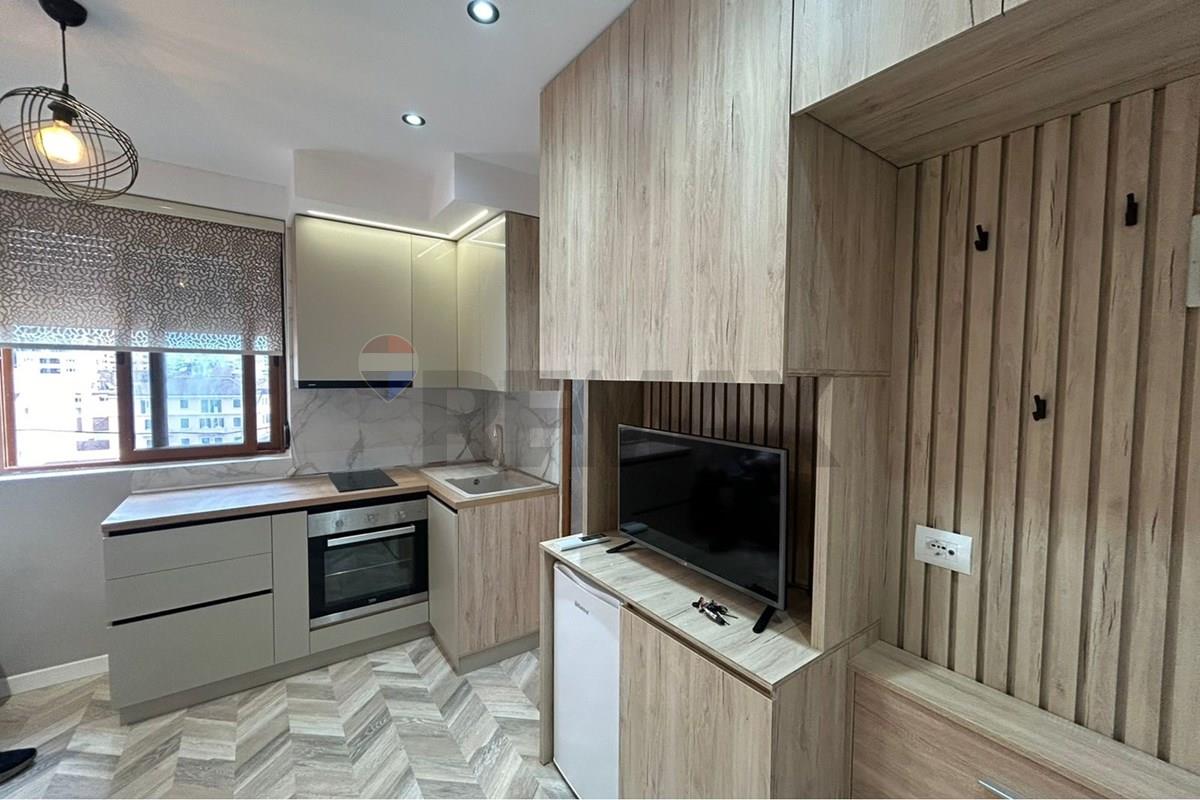 Appartement à vendre 3+1+2 au centre de Tirana près de 9-katsheve (2)