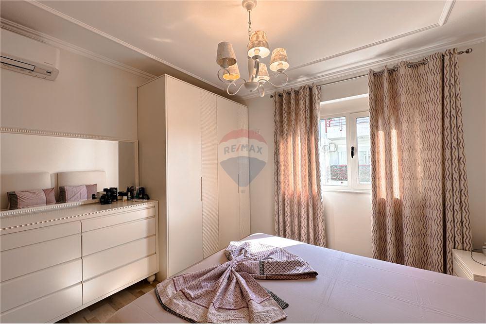 Fz residencia, Tirana