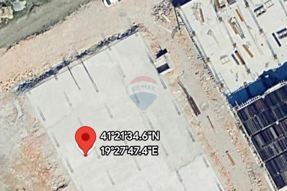 Edificio comercial en alquiler