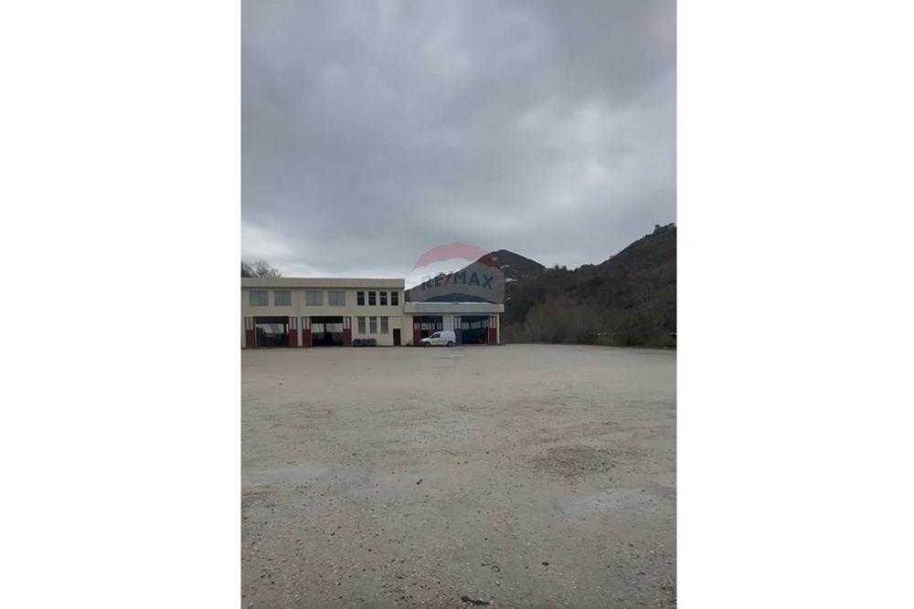 Espaço comercial para alugar em mullët