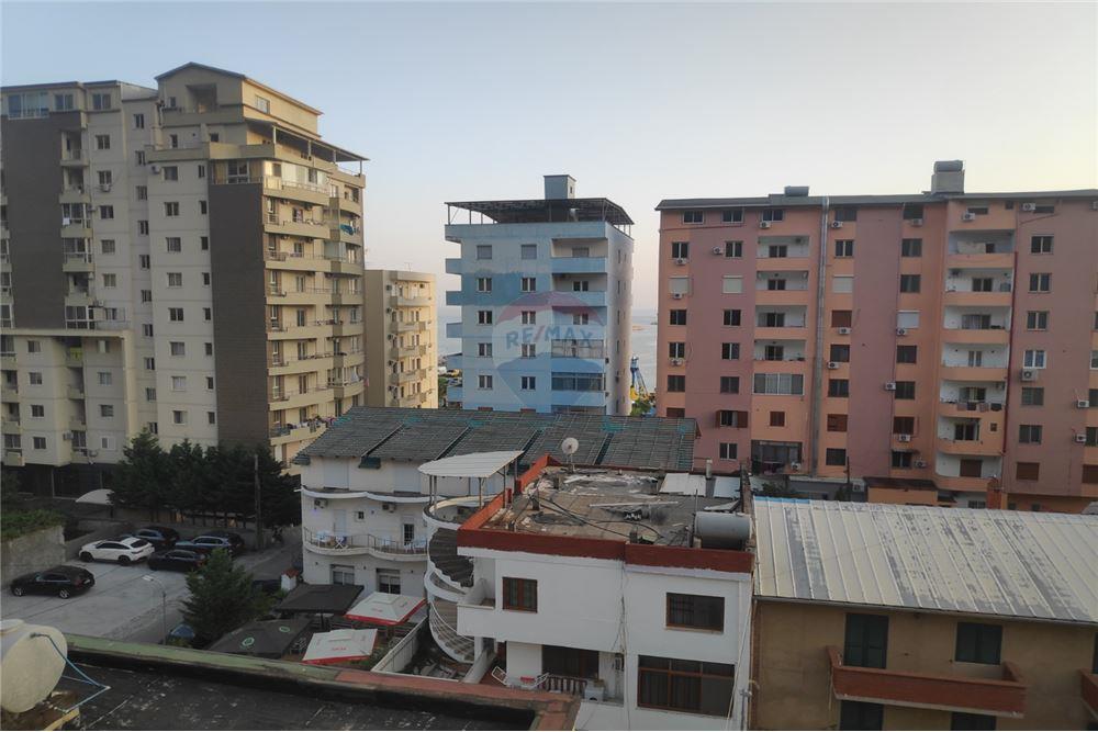 Apartment 1+1+ veranda for sale in shengjin. (8)