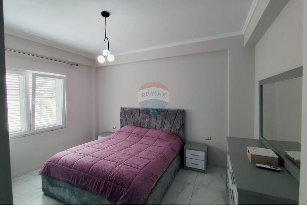 Apartamento localizado no primeiro andar da villa.