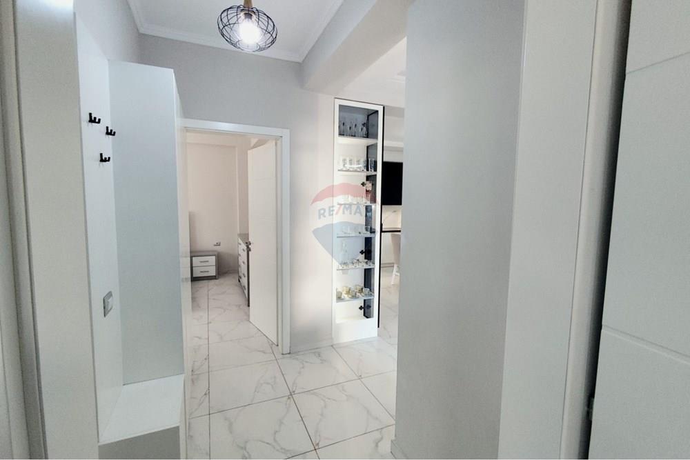 Apartamento localizado no primeiro andar da villa.