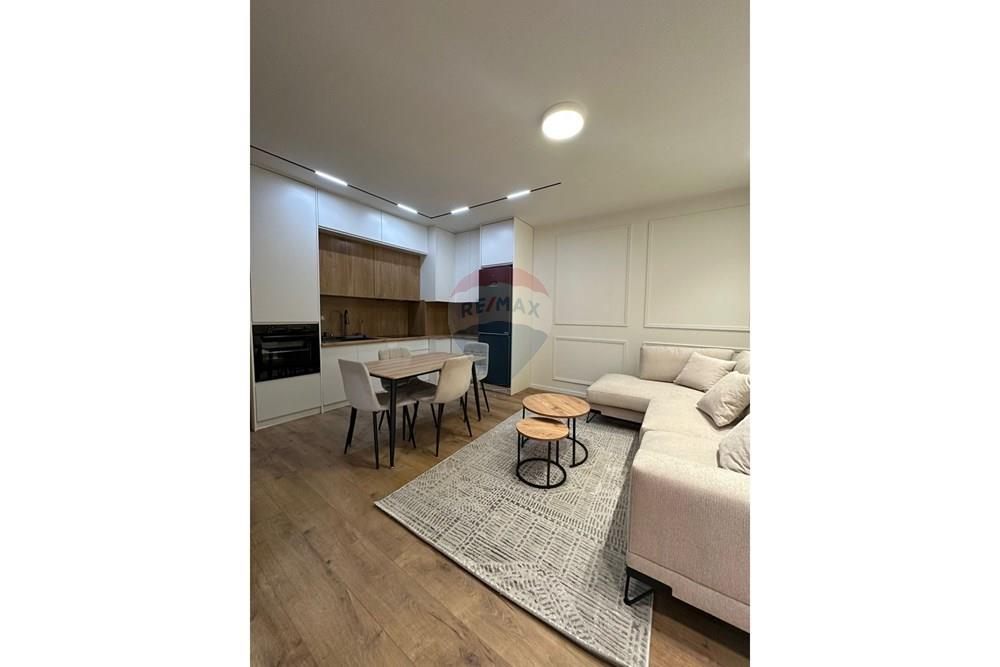 Apartament 1+1 me qira, ite bulevardi i ri, në rrugën jordan misja, spranë spak.