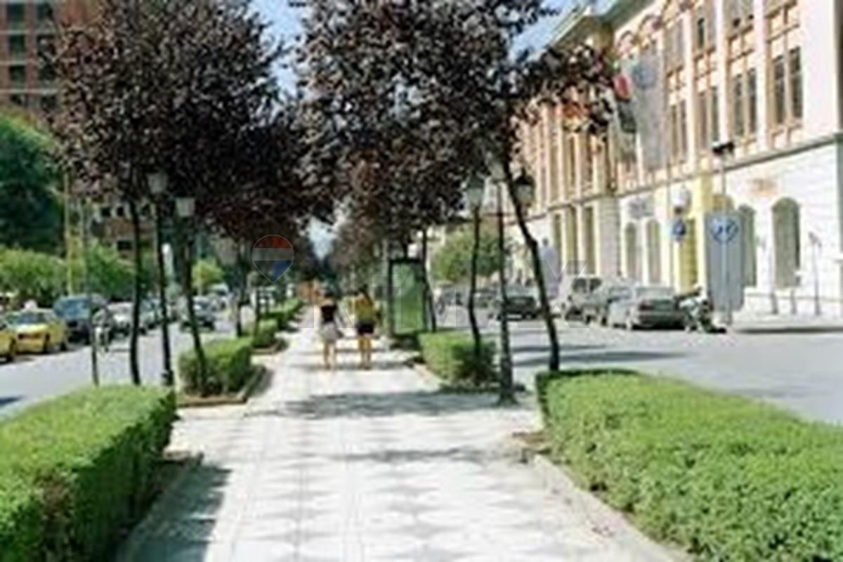 Espaço para alugar na rua kavaja