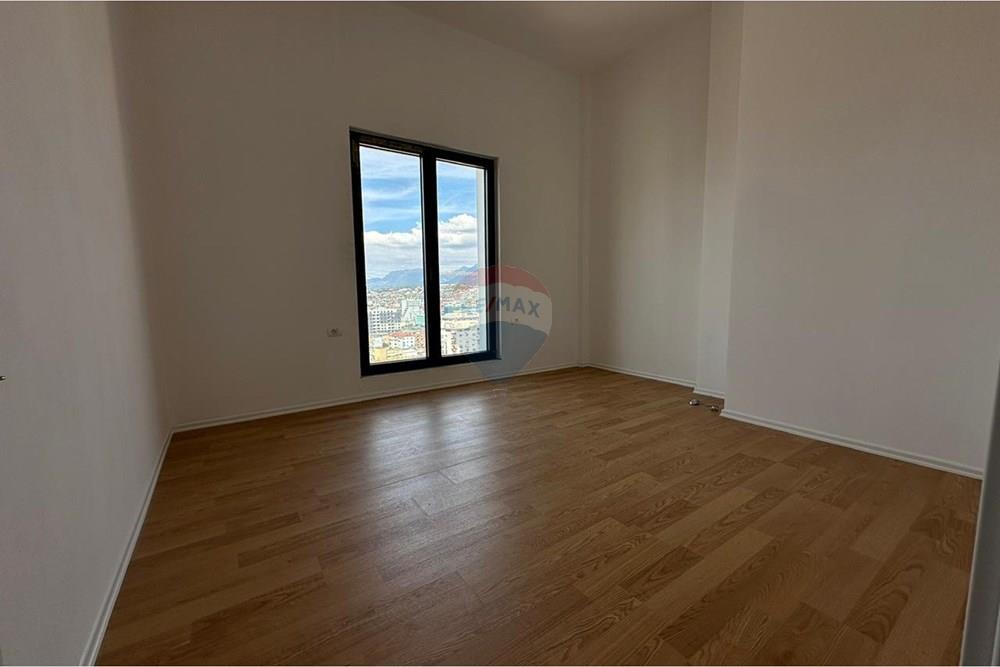 Rruga dervish hatixhe, Tirana