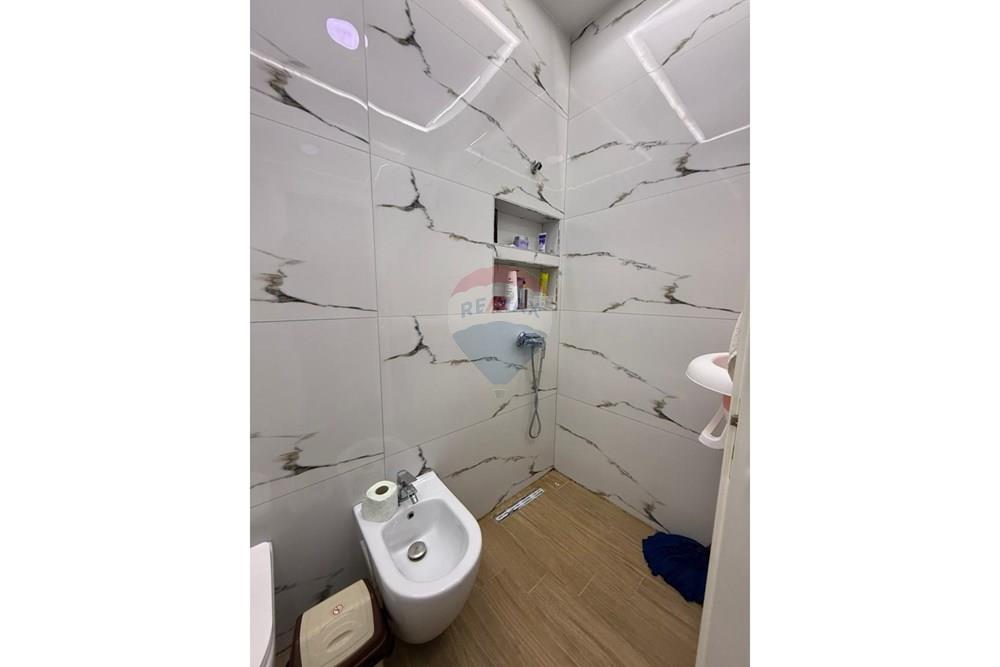 Apartment zum verkauf 2+1+2 rruga 5 maji (5)