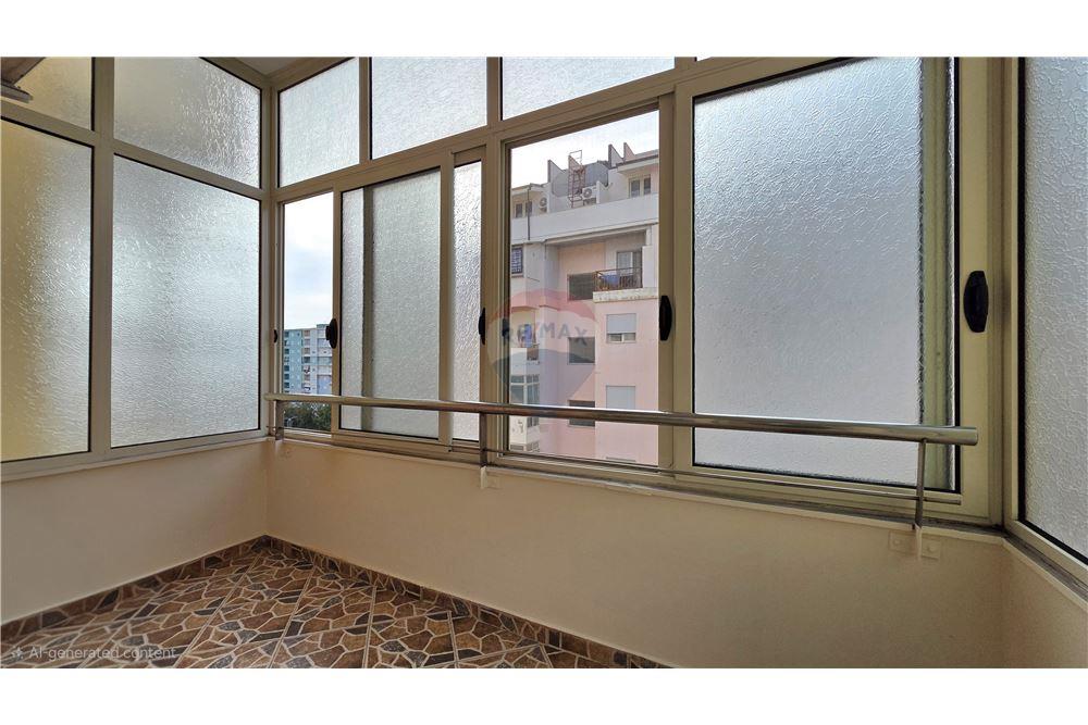 Apartament 2+1+2 në shitje, rr. E çipajve, Vlorë (7)