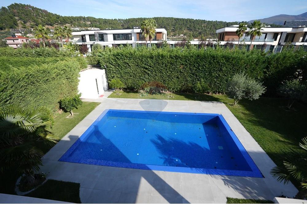 Villas à louer, Elbasan, rr. Andrea kushi. (8)