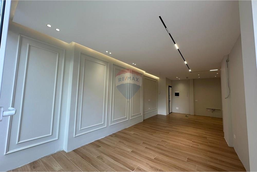 Apartamento à venda 2+1+2+guarda-roupa, município de paris