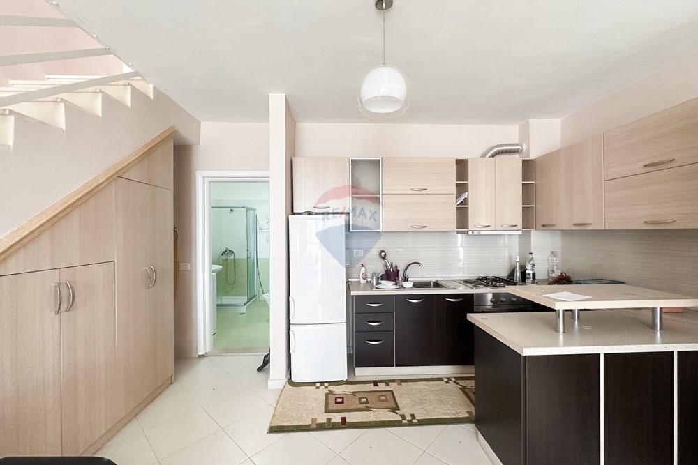 Oferecemos duplex à venda na rezidenca kodra e diellit 1. (3)