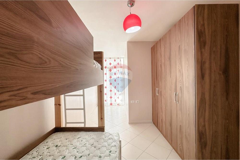 Oferecemos duplex à venda na rezidenca kodra e diellit 1. (4)