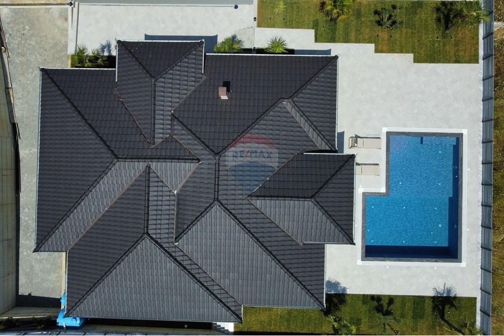 Villas à vendre, près de teg dans la zone de lundres