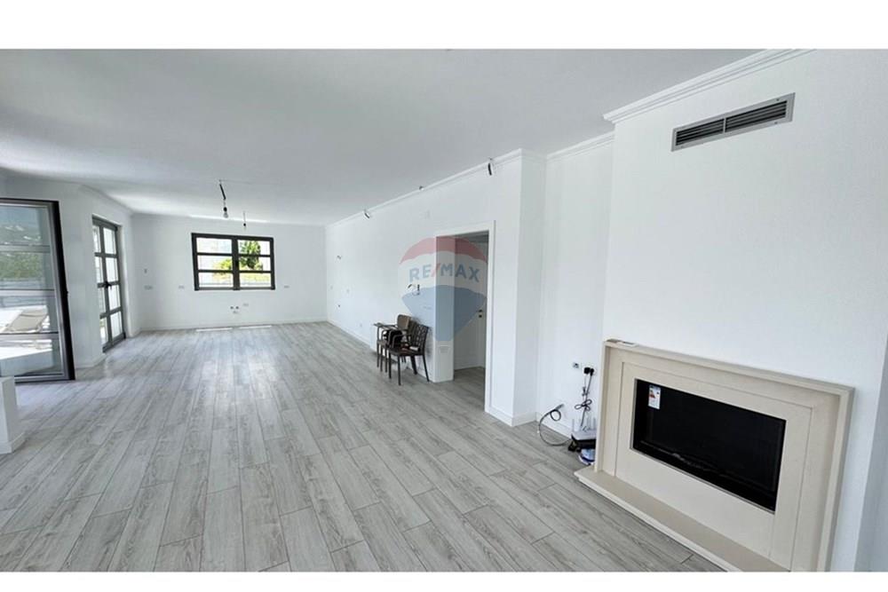 Villas à vendre, près de teg dans la zone de lundres
