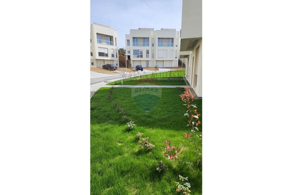 Ofrecemos villas en venta en la residencia aba.