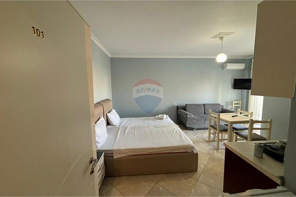 Investition premium-wohnung mit zwei wohnzimmern, eingang im 2. Stock, Vlora