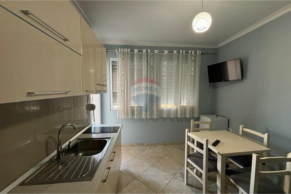 Investition premium-wohnung mit zwei wohnzimmern, eingang im 2. Stock, Vlora (8)