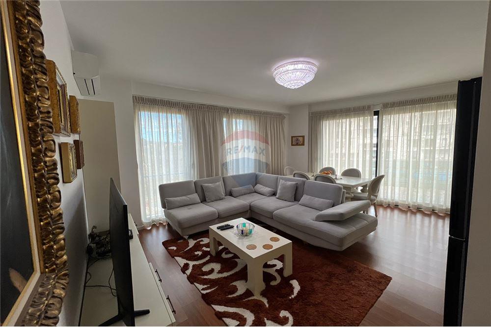 Apartamento para alugar 2+1+2 banheiros próximo à rruga e elbasanit