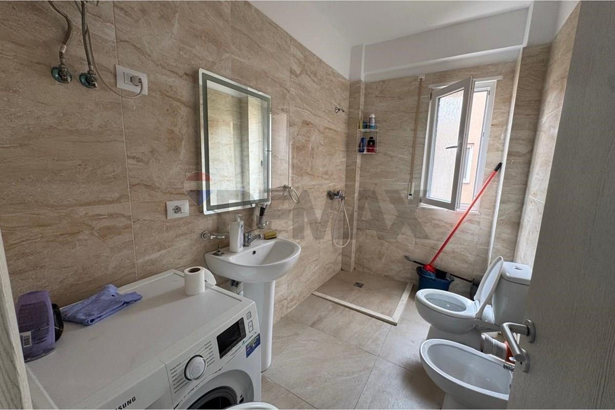 Apartamento 2+1 à venda em gjiri lalzit, complexo lura 3