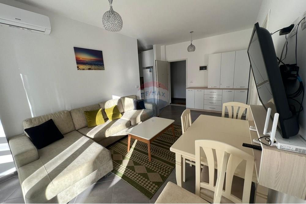 Apartamento 2+1 à venda em gjiri lalzit, complexo lura 3