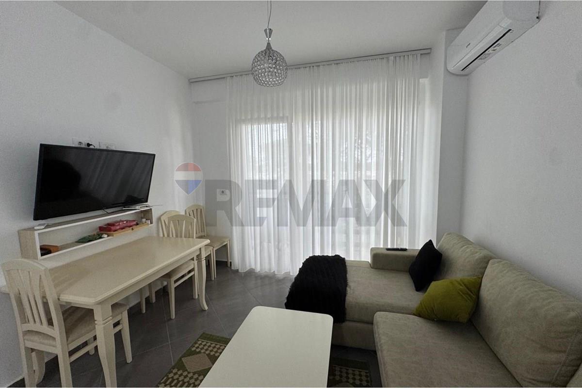 Apartamento 2+1 à venda em gjiri lalzit, complexo lura 3