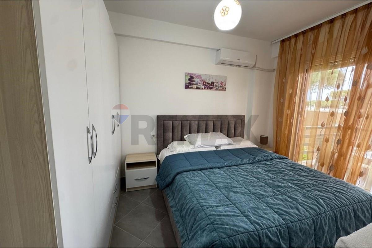 Apartamento 2+1 à venda em gjiri lalzit, complexo lura 3