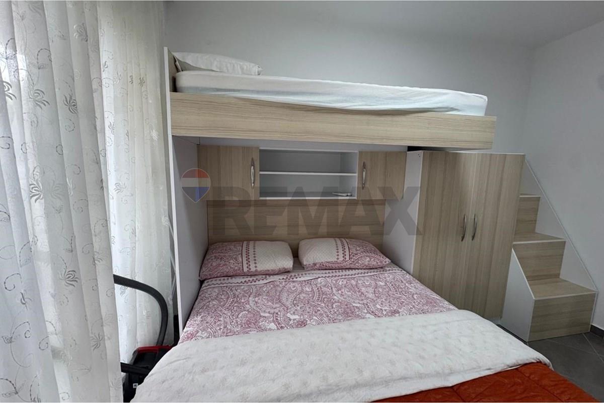 Apartamento 2+1 à venda em gjiri lalzit, complexo lura 3