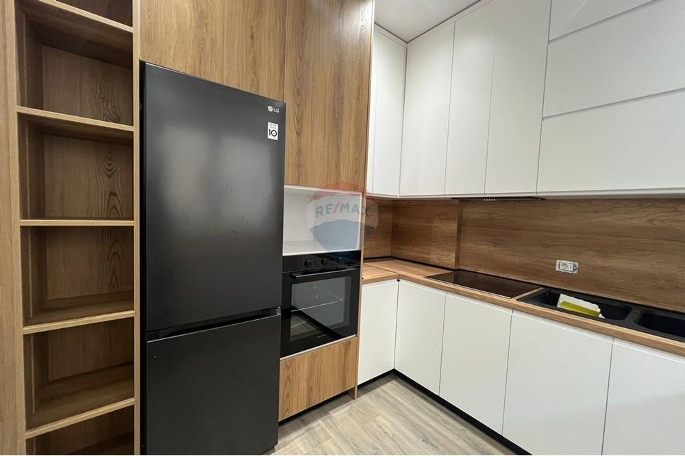 Oferece-se apartamento 2+1+2 para aluguel no centro!