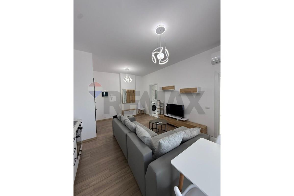 Appartement à vendre 1+1 à kamëz avec balcon, meublé. (8)