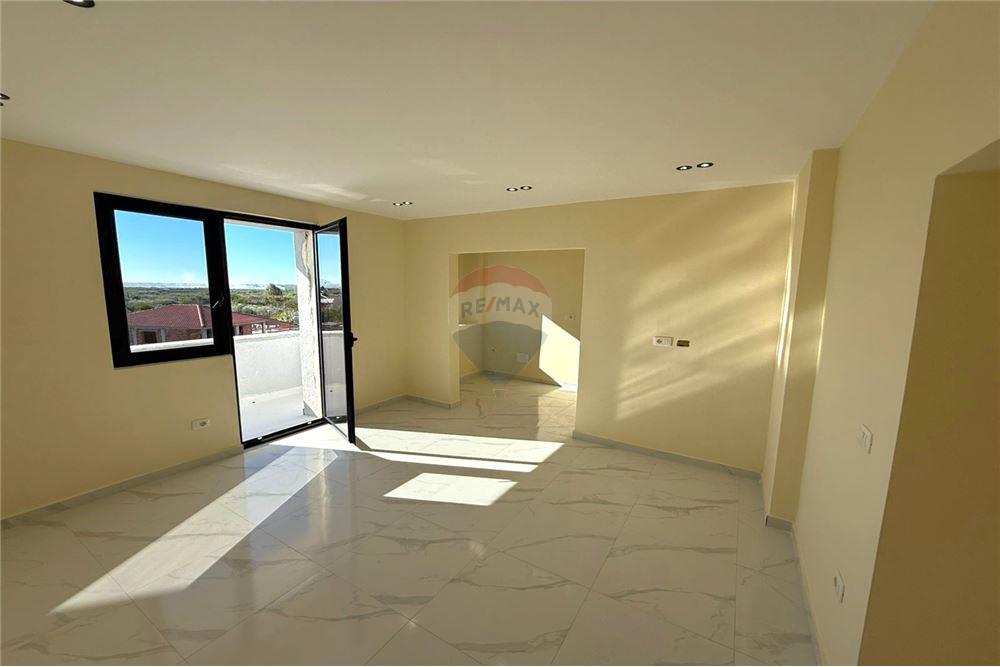 Appartement 1+1 à vendre à novoselë, Vlorë (4)