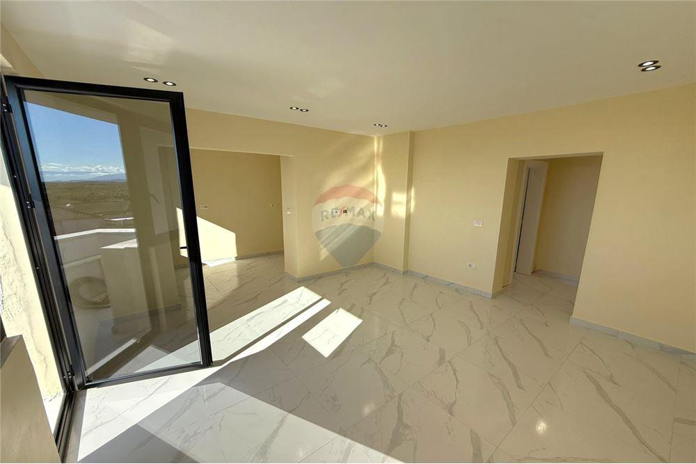 Appartement 1+1 à vendre à novoselë, Vlorë (7)