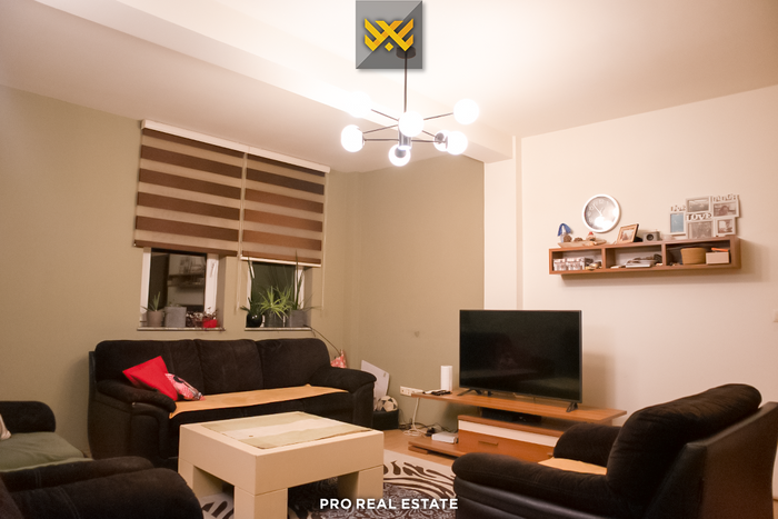 Appartamento di 84m² in affitto a vellushë.