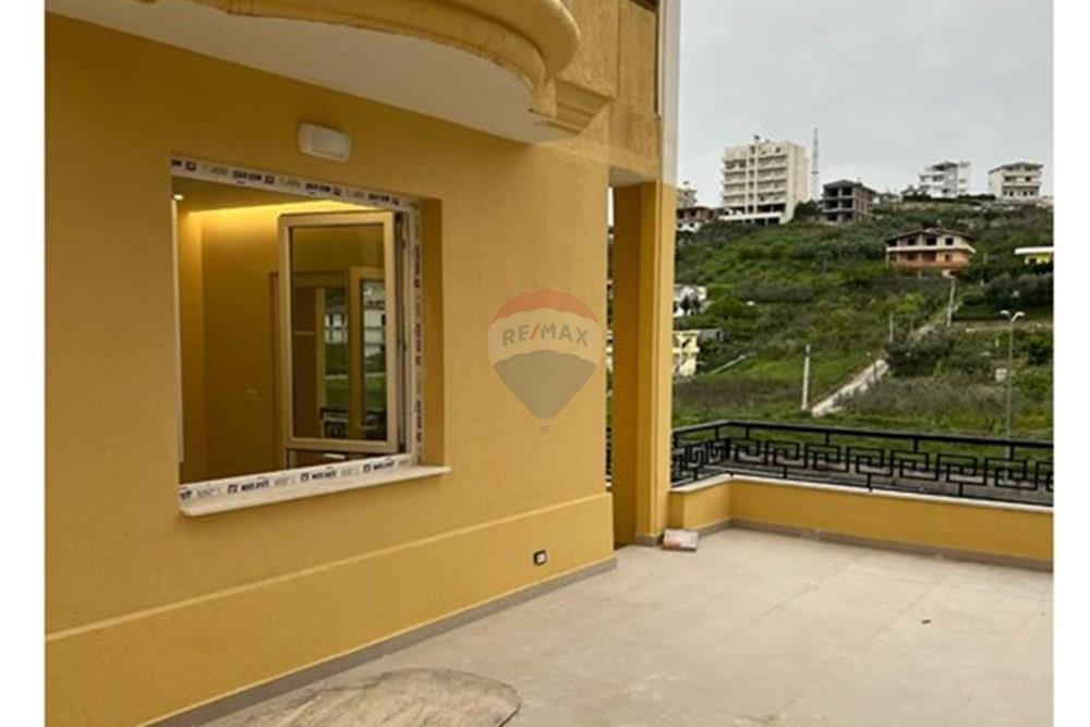 Appartamento in vendita (2)