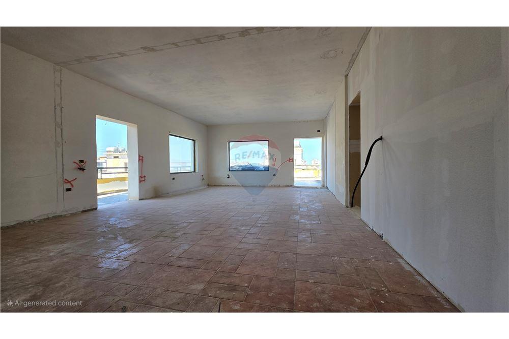 Super penthouse à venda perto do supermercado conad – Um oásis de tranquilidade e potencial no coração de Vlorë (5)