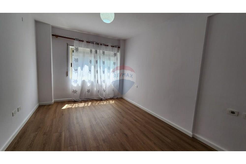 Rruga ndre mjeda, Tirana (7)
